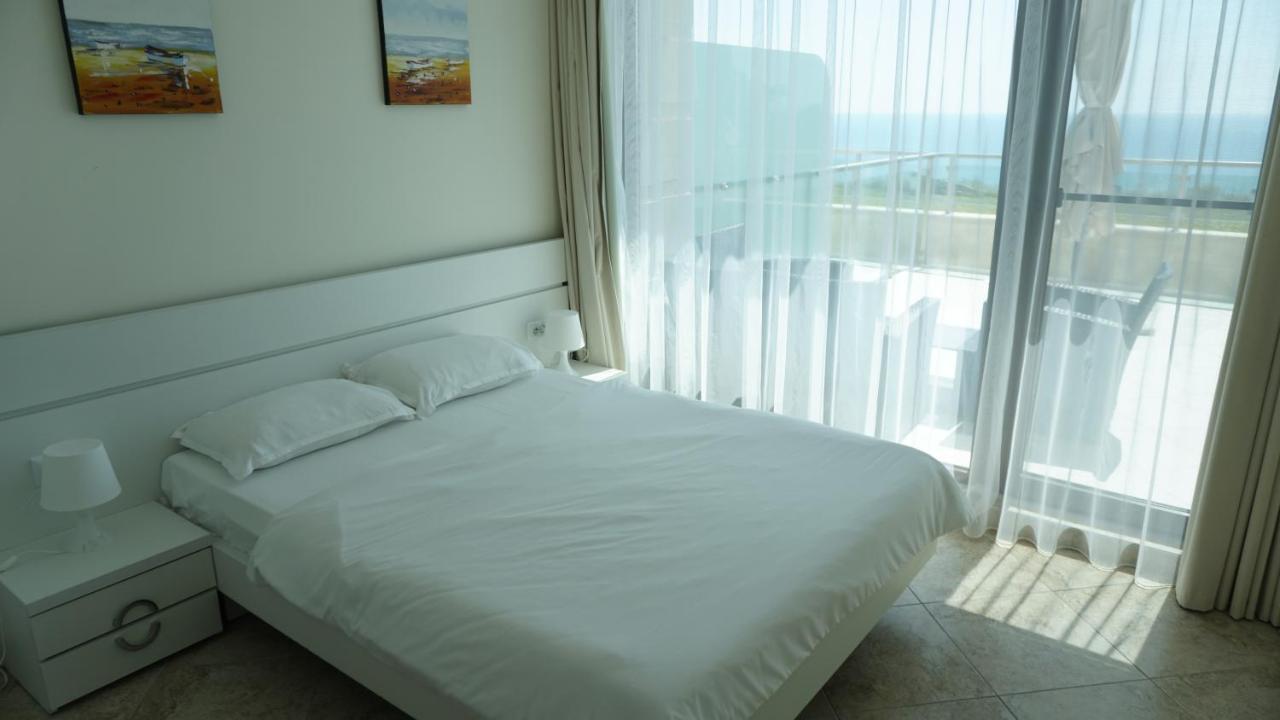 Calithea Complex Aparthotel Kavarna Exterior photo