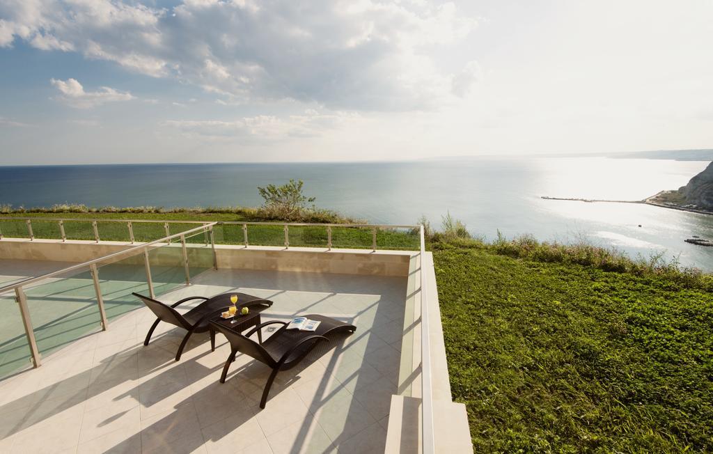 Calithea Complex Aparthotel Kavarna Exterior photo