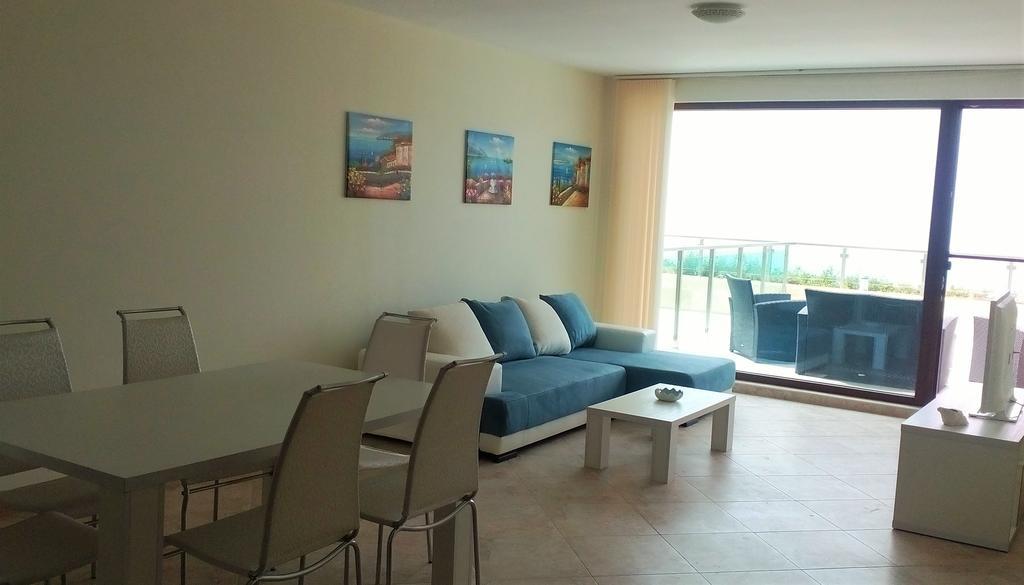Calithea Complex Aparthotel Kavarna Exterior photo